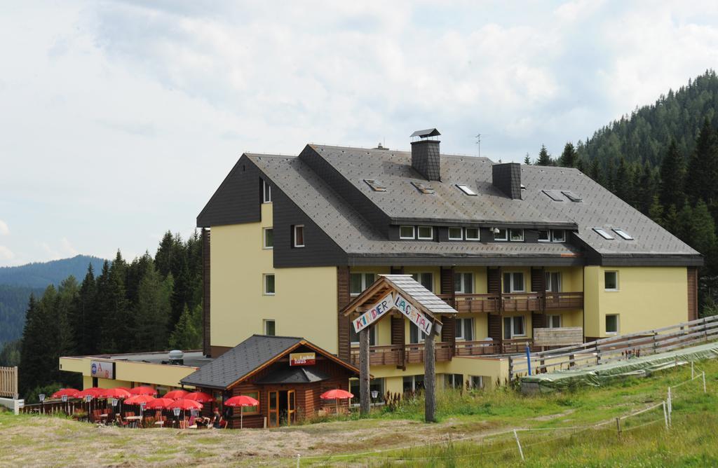 Lachtalhaus ภายนอก รูปภาพ